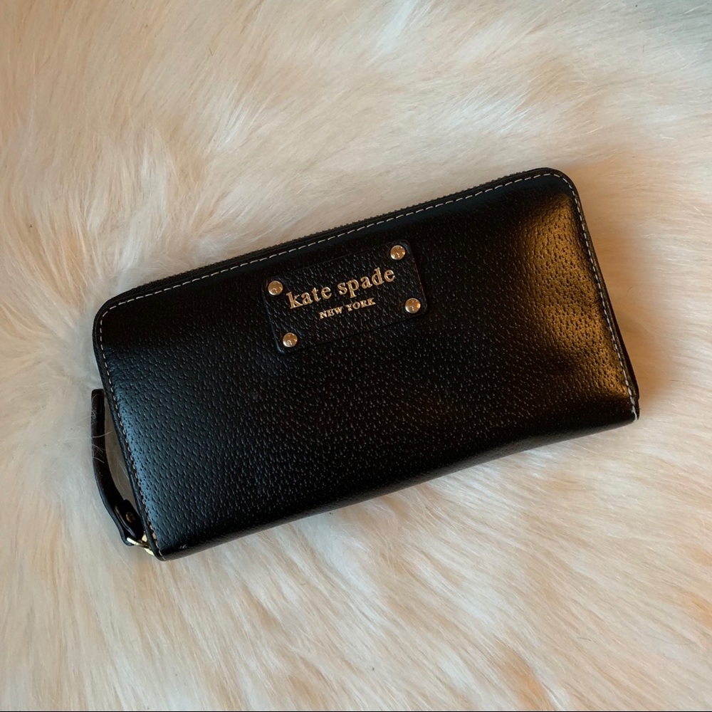 Kate Spade Zip Wallet